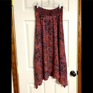 Peyton Jensen for EVEREVE Shaine Smocked skirt L